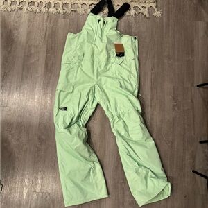 The North Face Women’s insulated Ski/Snowboard Pant XL